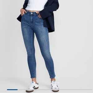 Old Navy High Rise Super Skinny (NEW)